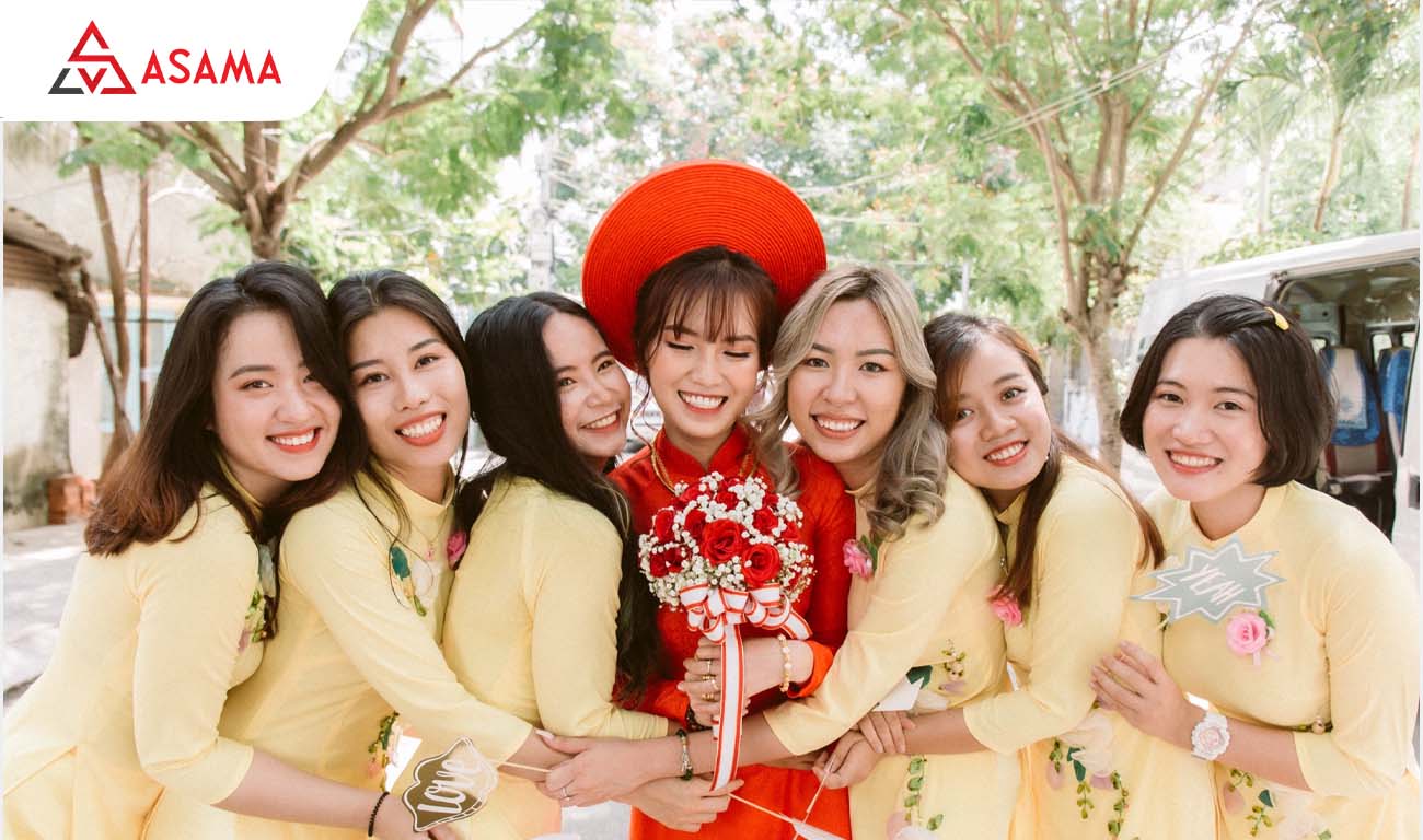 Quà tặng đám cưới bạn thân gửi lời chúc hạnh phúc