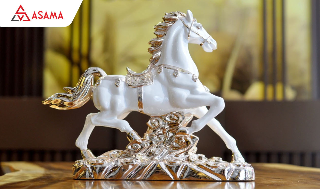Tượng Bạch Mã - quà tặng may mắn đầu năm Bính Ngọ