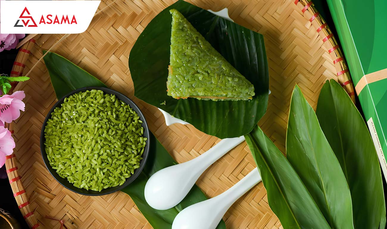 Hương vị thơm ngon của bánh chưng nếp nương lá riềng Điện Biên