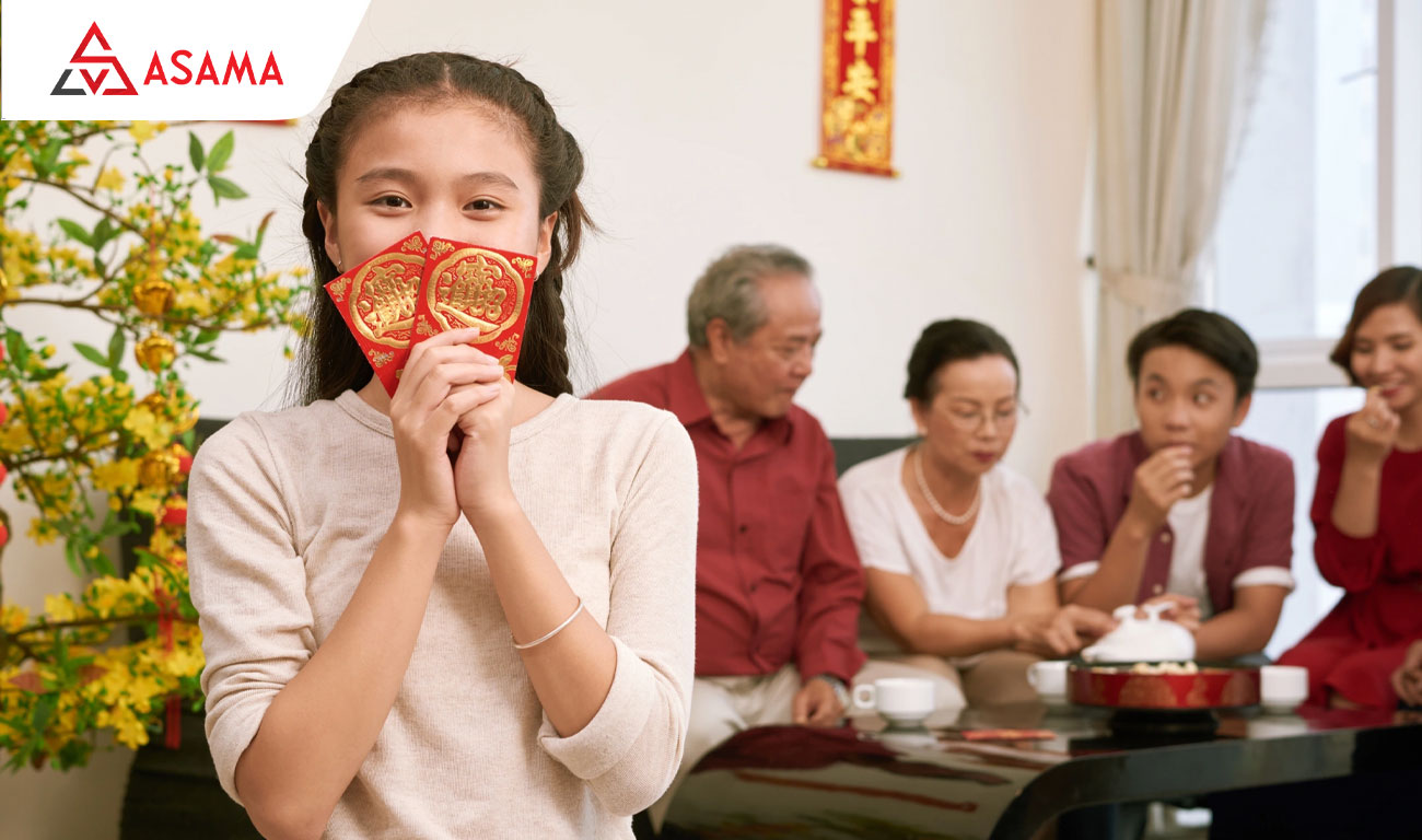 Những điều không nên làm khi nhận lì xì ngày Tết