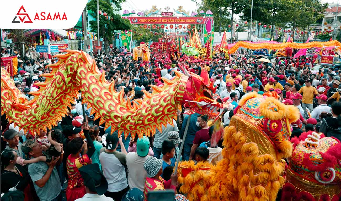 Lễ hội xuân miền Bắc nổi tiếng: Lễ hội Chùa Bà Thiên Hậu (Bình Dương, TP.HCM)