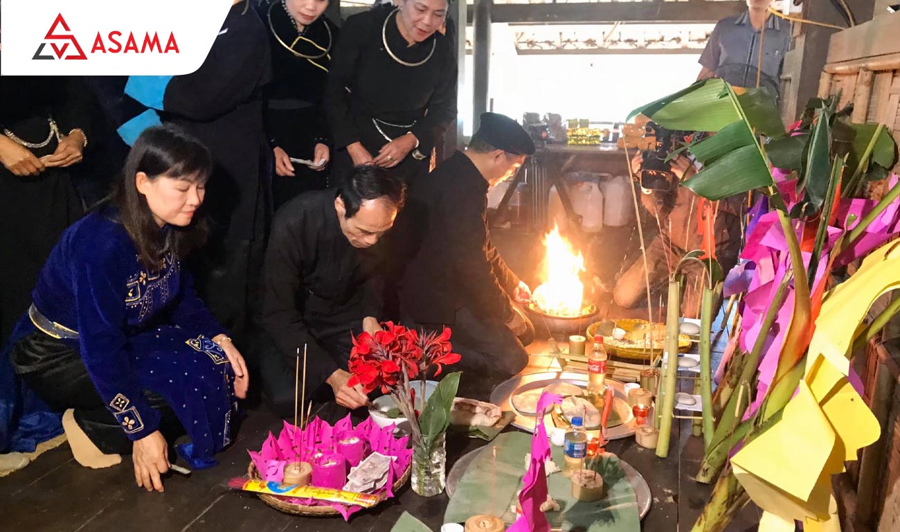 Văn khấn mượn tuổi làm nhà (Mẫu tham khảo)