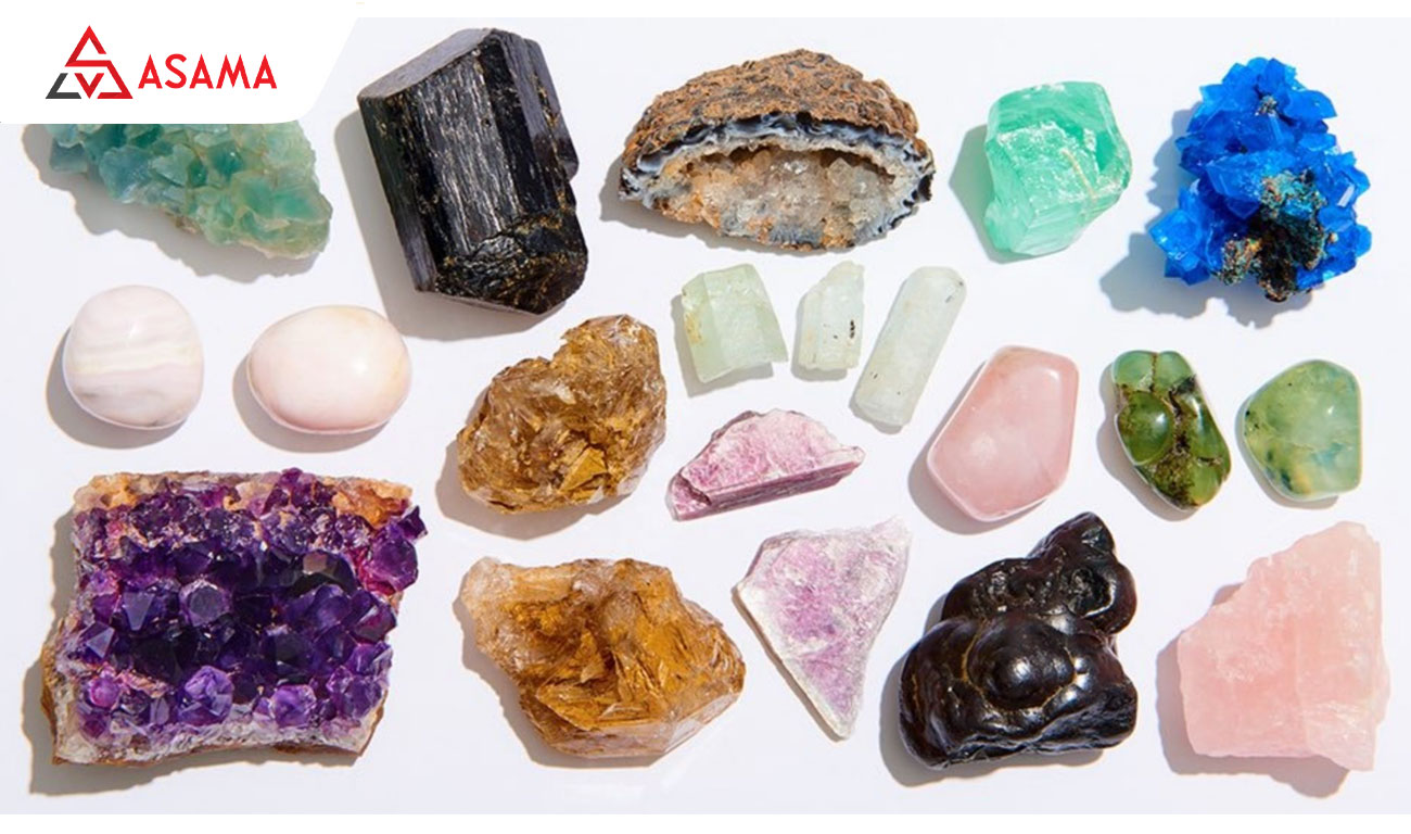 Khắc chữ thư pháp Tết lên đá phong thủy